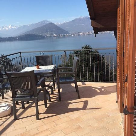 Ferienwohnung Apartment Laveno-Mombello Exteriör bild