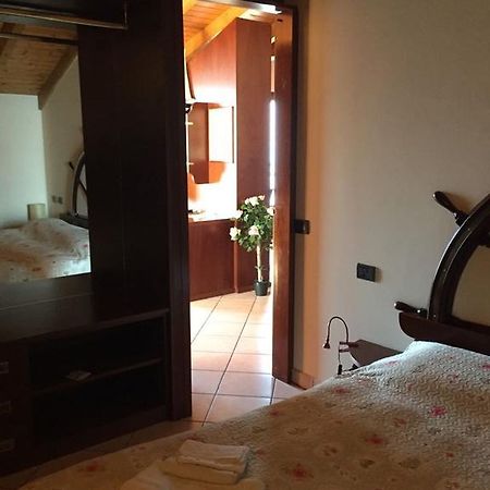 Ferienwohnung Apartment Laveno-Mombello Exteriör bild