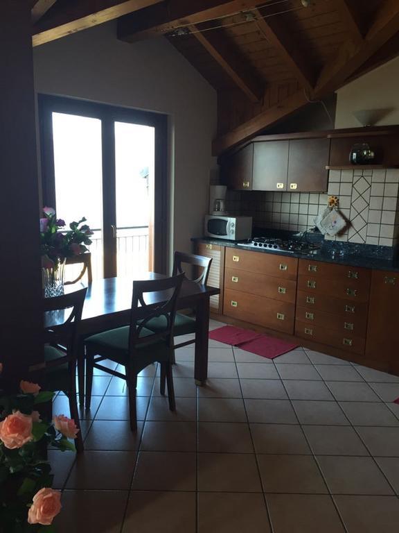 Ferienwohnung Apartment Laveno-Mombello Exteriör bild